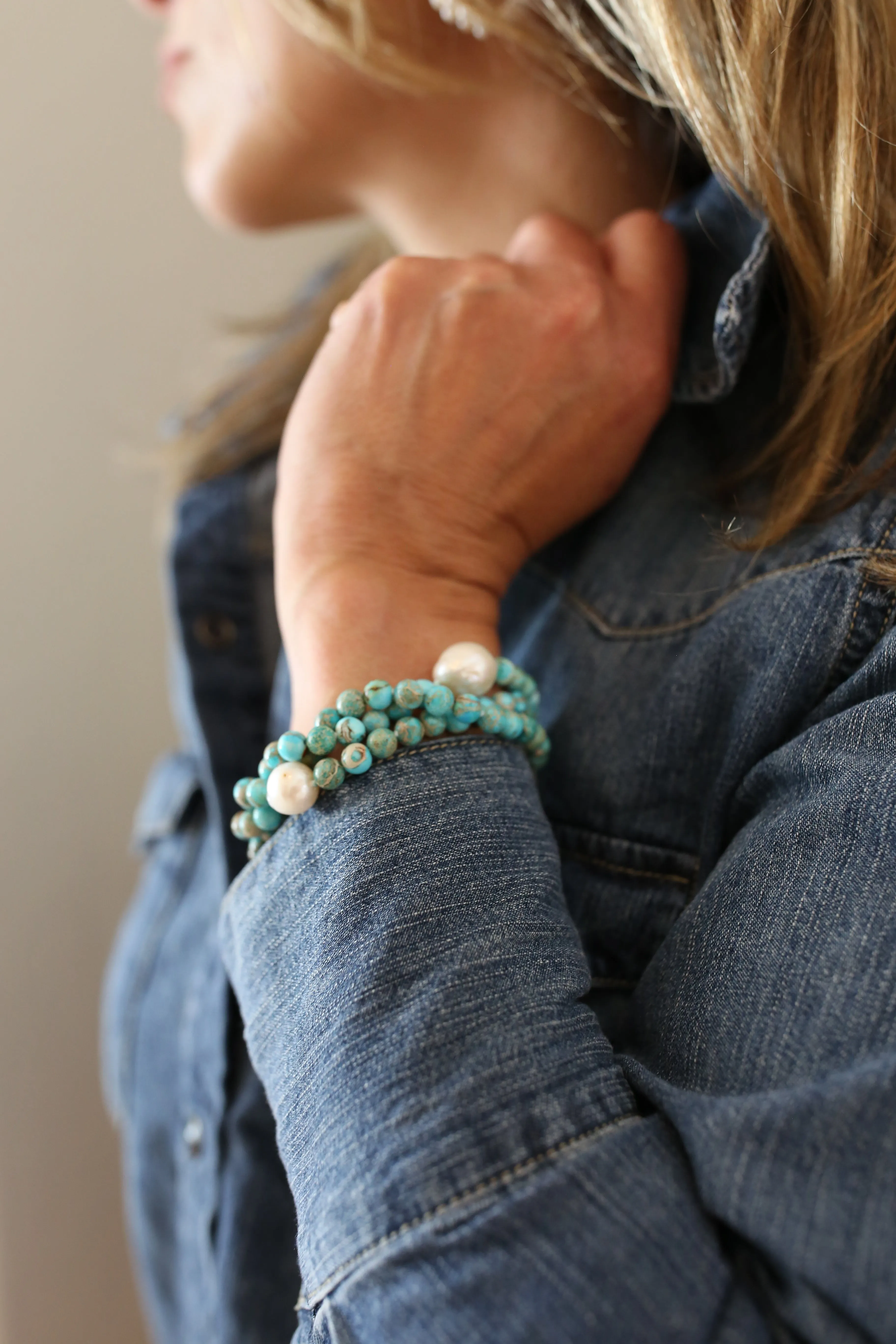 215-06 | 3-STRAND NATURAL JASPER & PEARL BRACELET