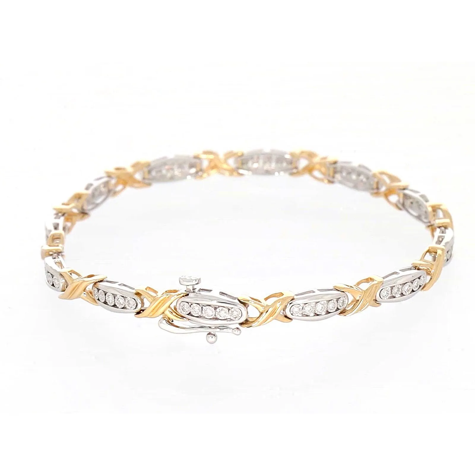 9ct Two Tone Gold Round Brilliant Cut with 0.30 Carat tw of Diamonds Bracelet