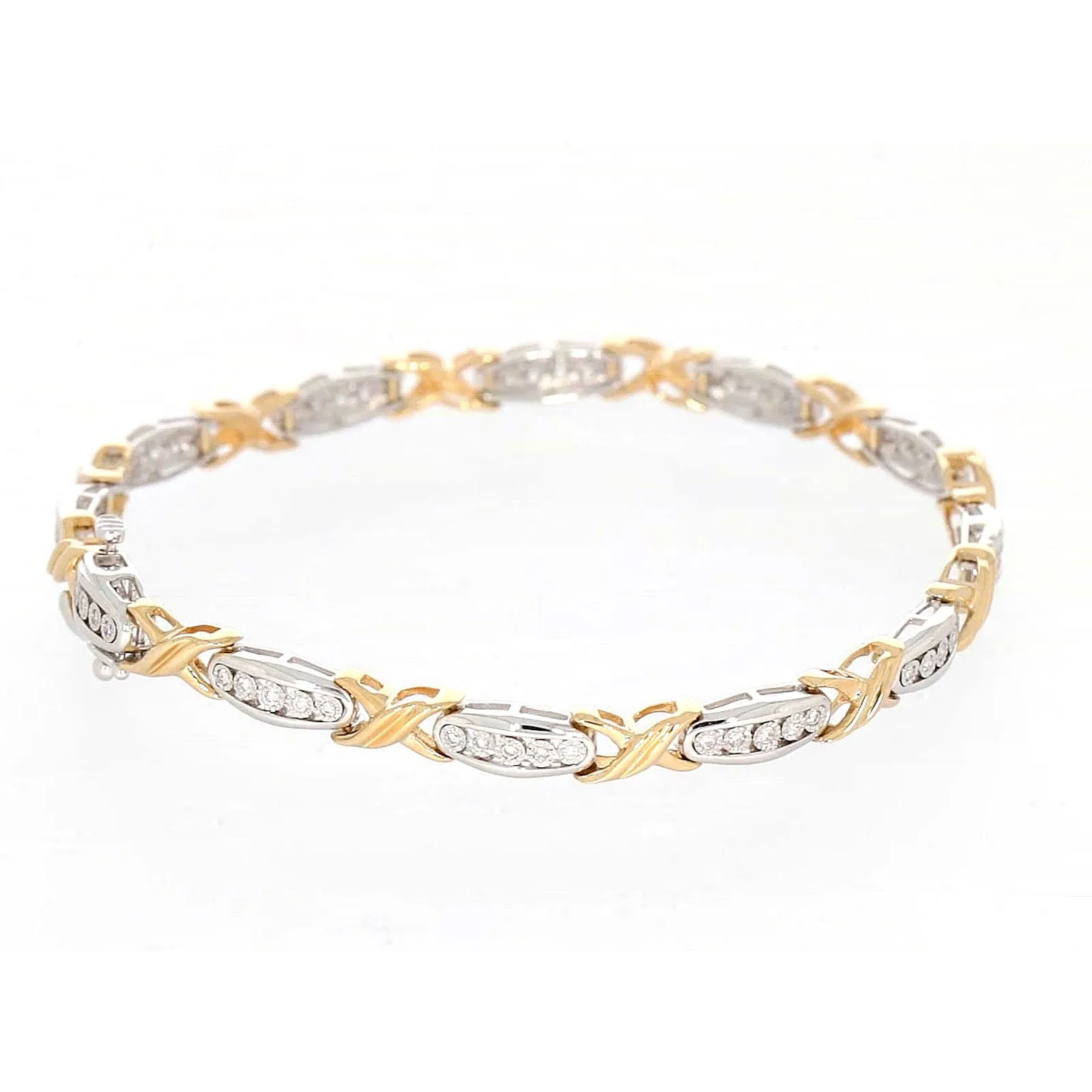 9ct Two Tone Gold Round Brilliant Cut with 0.30 Carat tw of Diamonds Bracelet