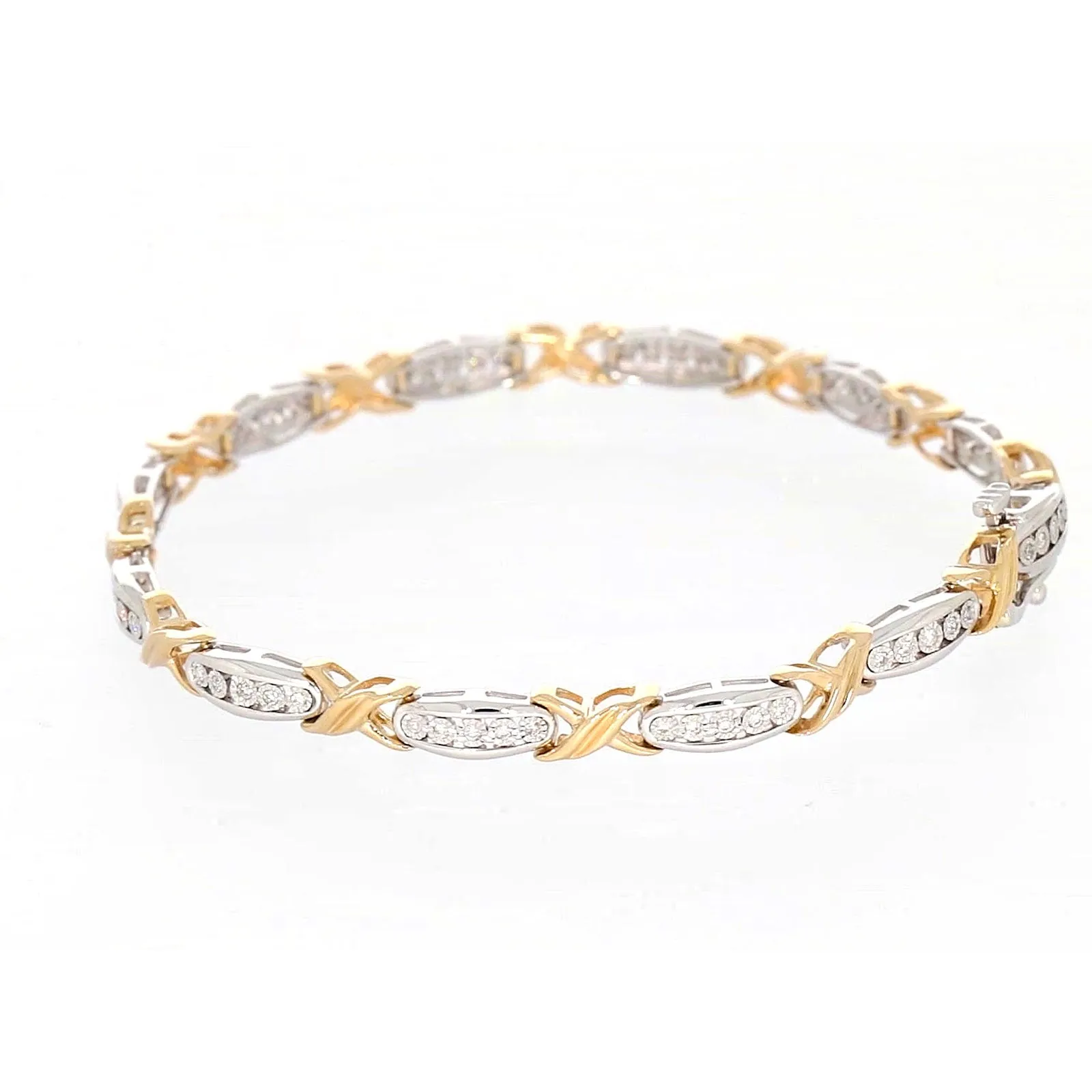 9ct Two Tone Gold Round Brilliant Cut with 0.30 Carat tw of Diamonds Bracelet