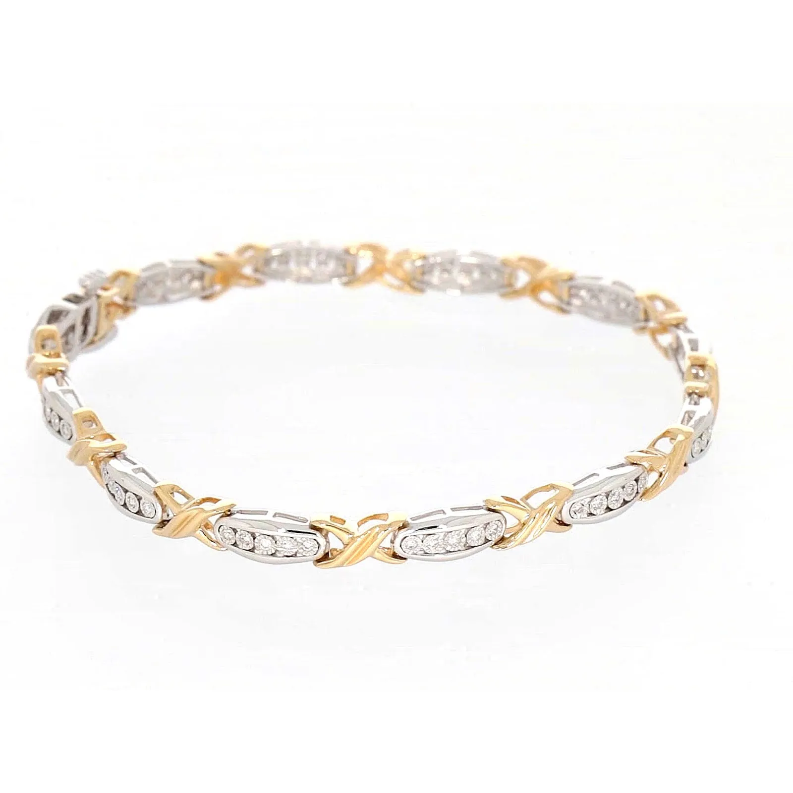 9ct Two Tone Gold Round Brilliant Cut with 0.30 Carat tw of Diamonds Bracelet