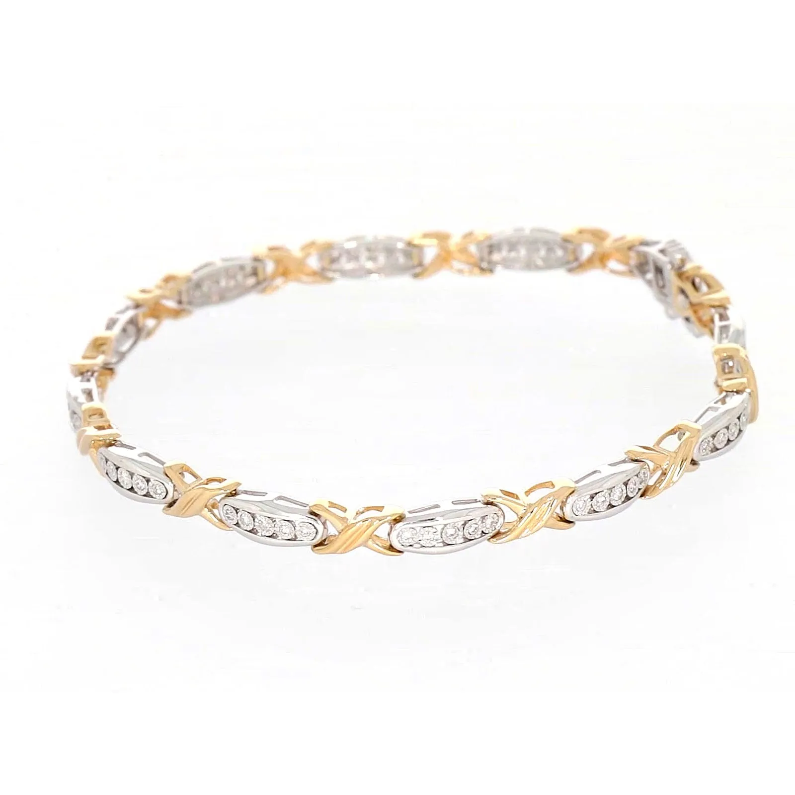 9ct Two Tone Gold Round Brilliant Cut with 0.30 Carat tw of Diamonds Bracelet