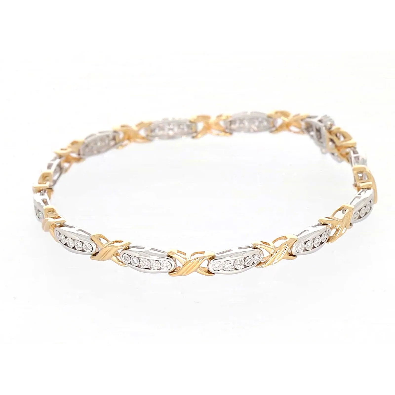 9ct Two Tone Gold Round Brilliant Cut with 0.30 Carat tw of Diamonds Bracelet