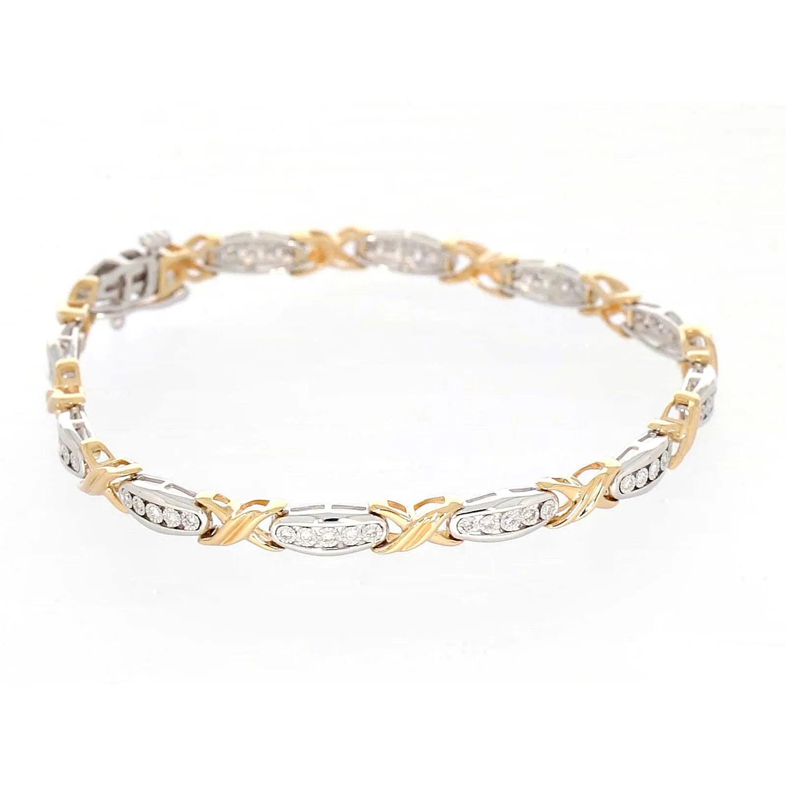 9ct Two Tone Gold Round Brilliant Cut with 0.30 Carat tw of Diamonds Bracelet