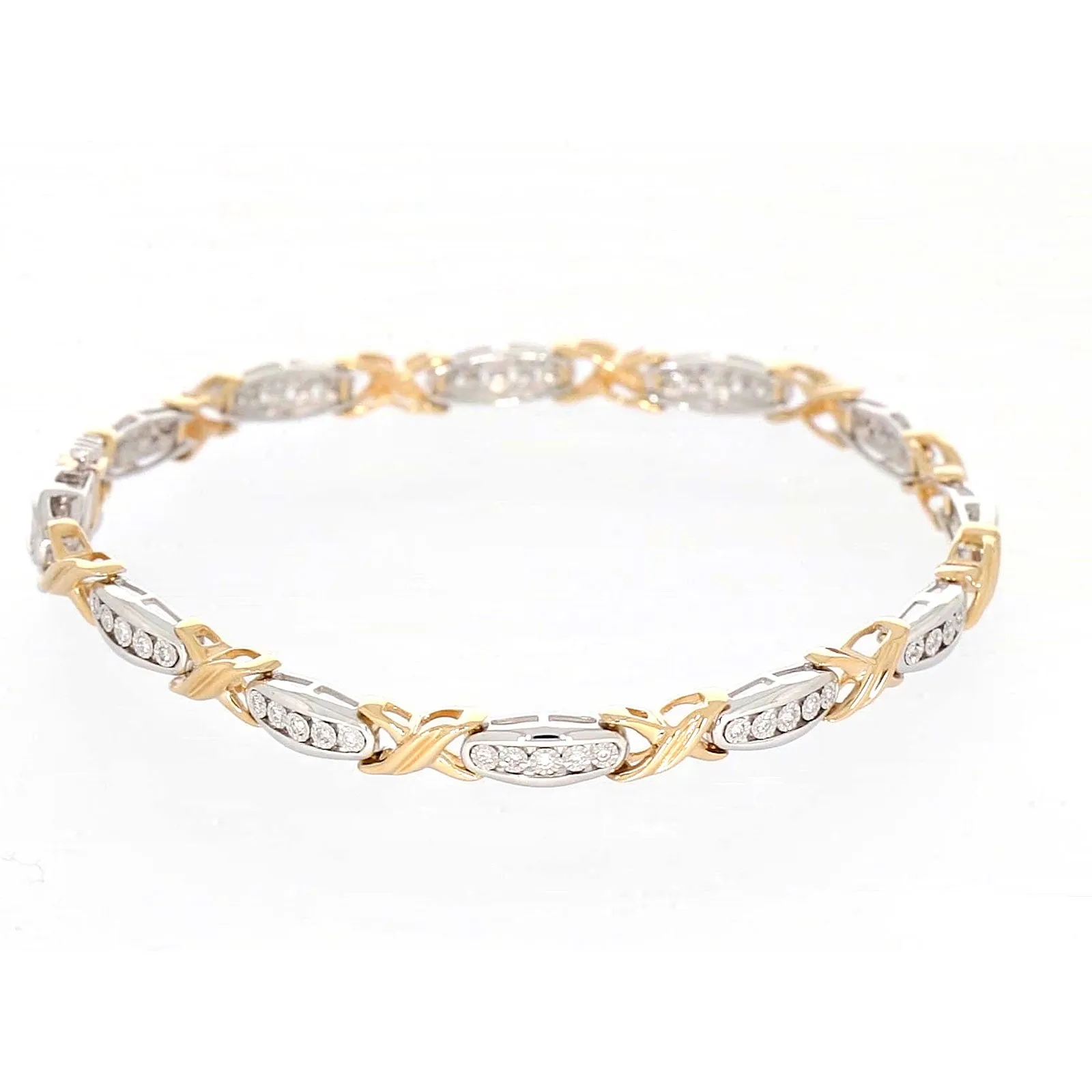 9ct Two Tone Gold Round Brilliant Cut with 0.30 Carat tw of Diamonds Bracelet