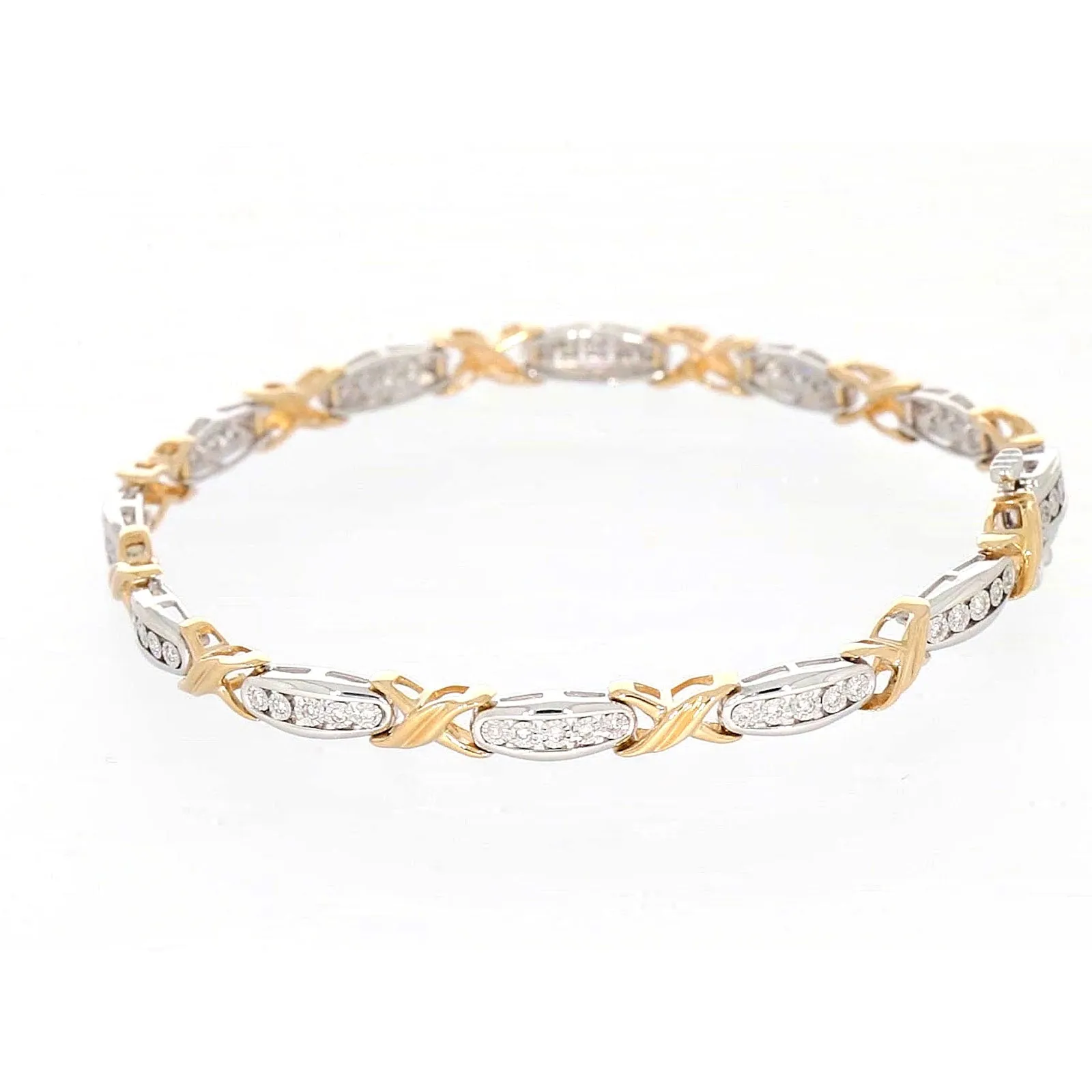 9ct Two Tone Gold Round Brilliant Cut with 0.30 Carat tw of Diamonds Bracelet