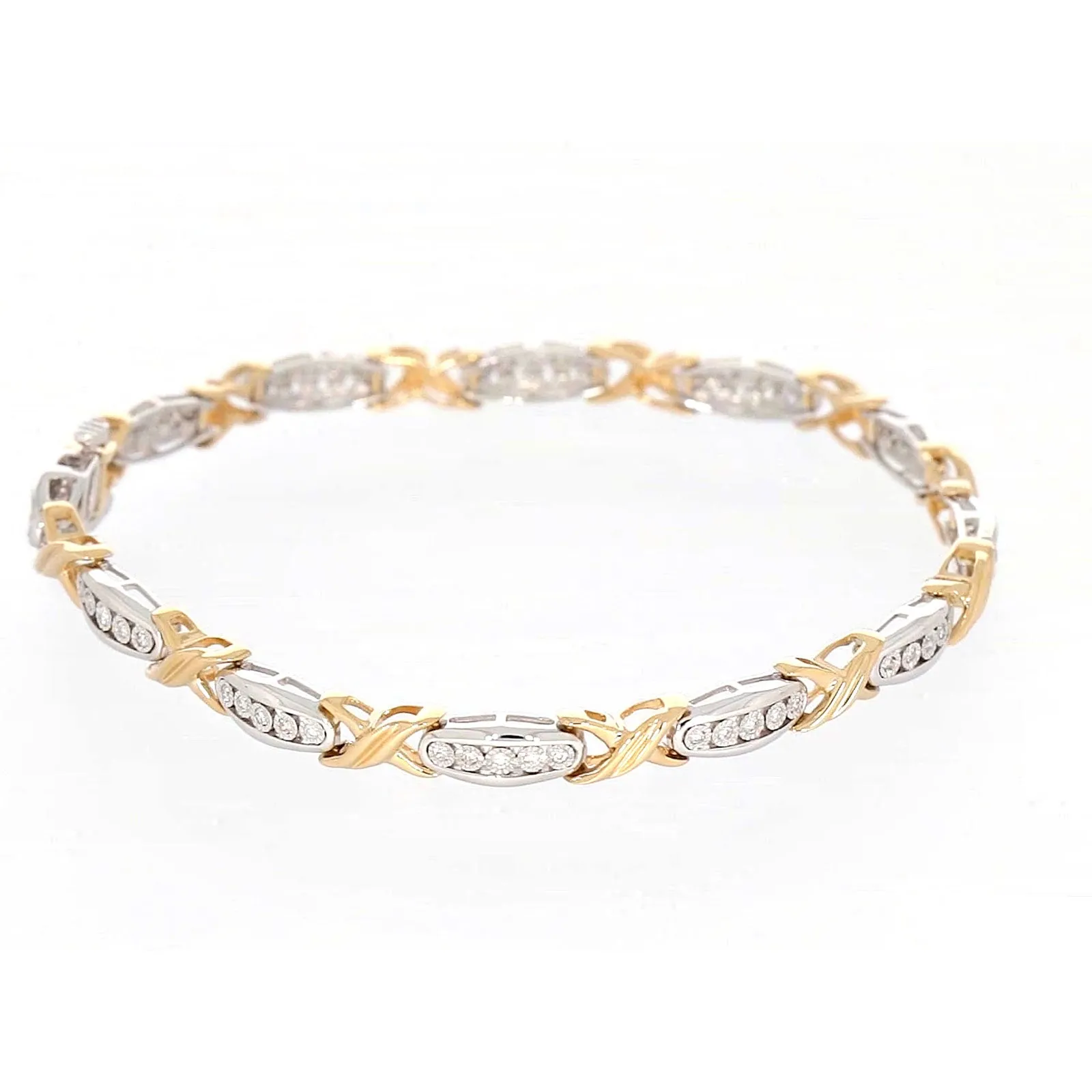 9ct Two Tone Gold Round Brilliant Cut with 0.30 Carat tw of Diamonds Bracelet