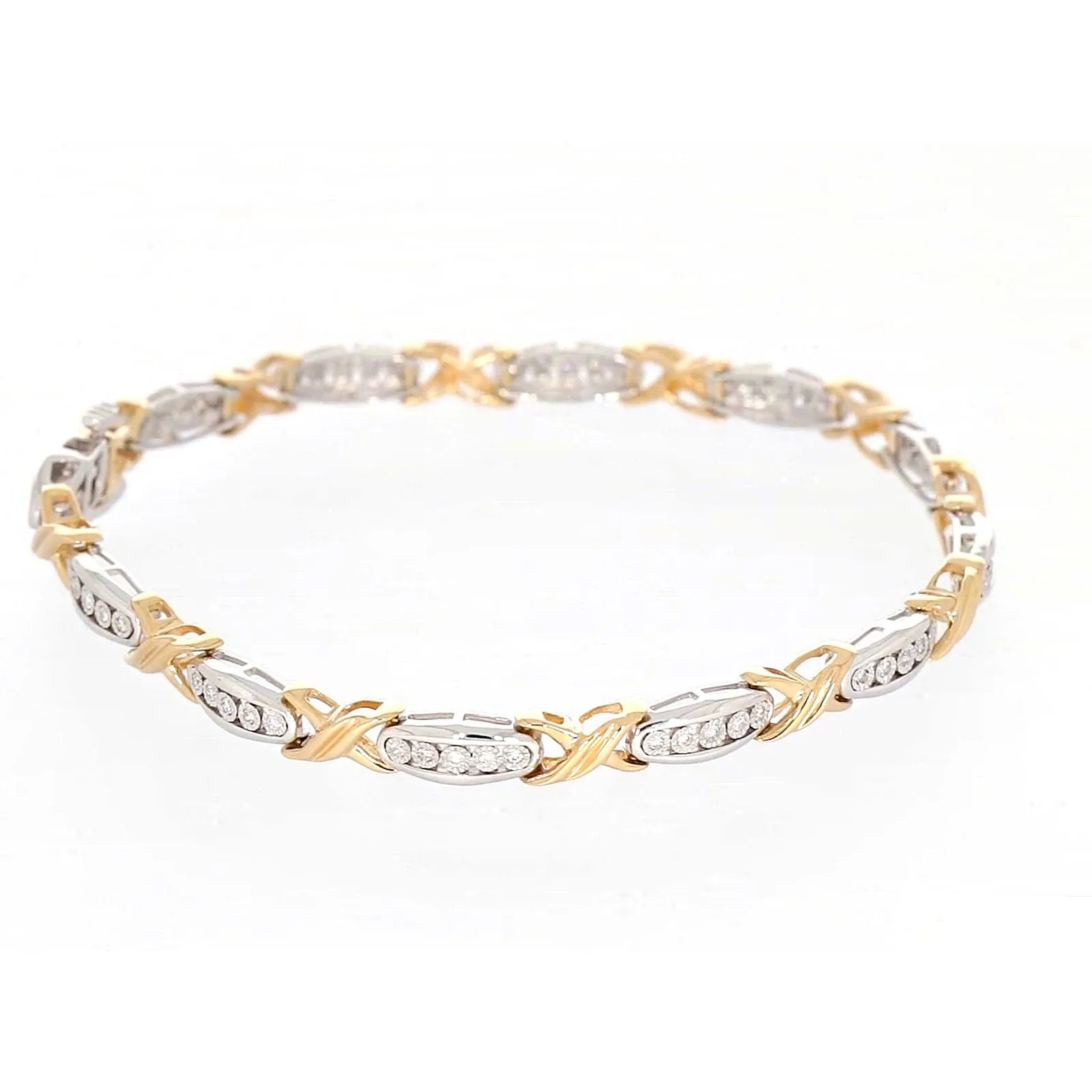 9ct Two Tone Gold Round Brilliant Cut with 0.30 Carat tw of Diamonds Bracelet