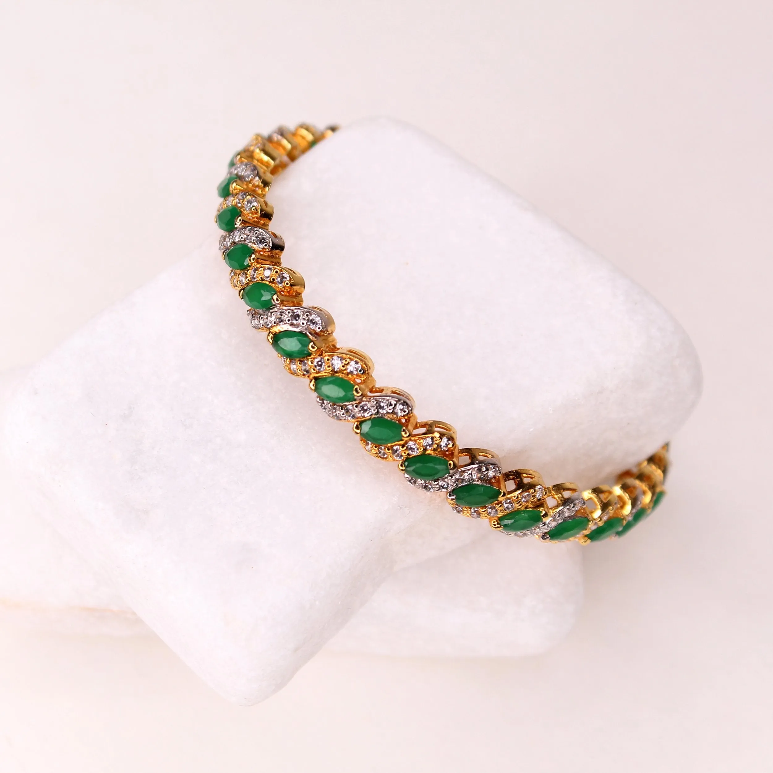 Bangle in Jade with Cubic Zircons