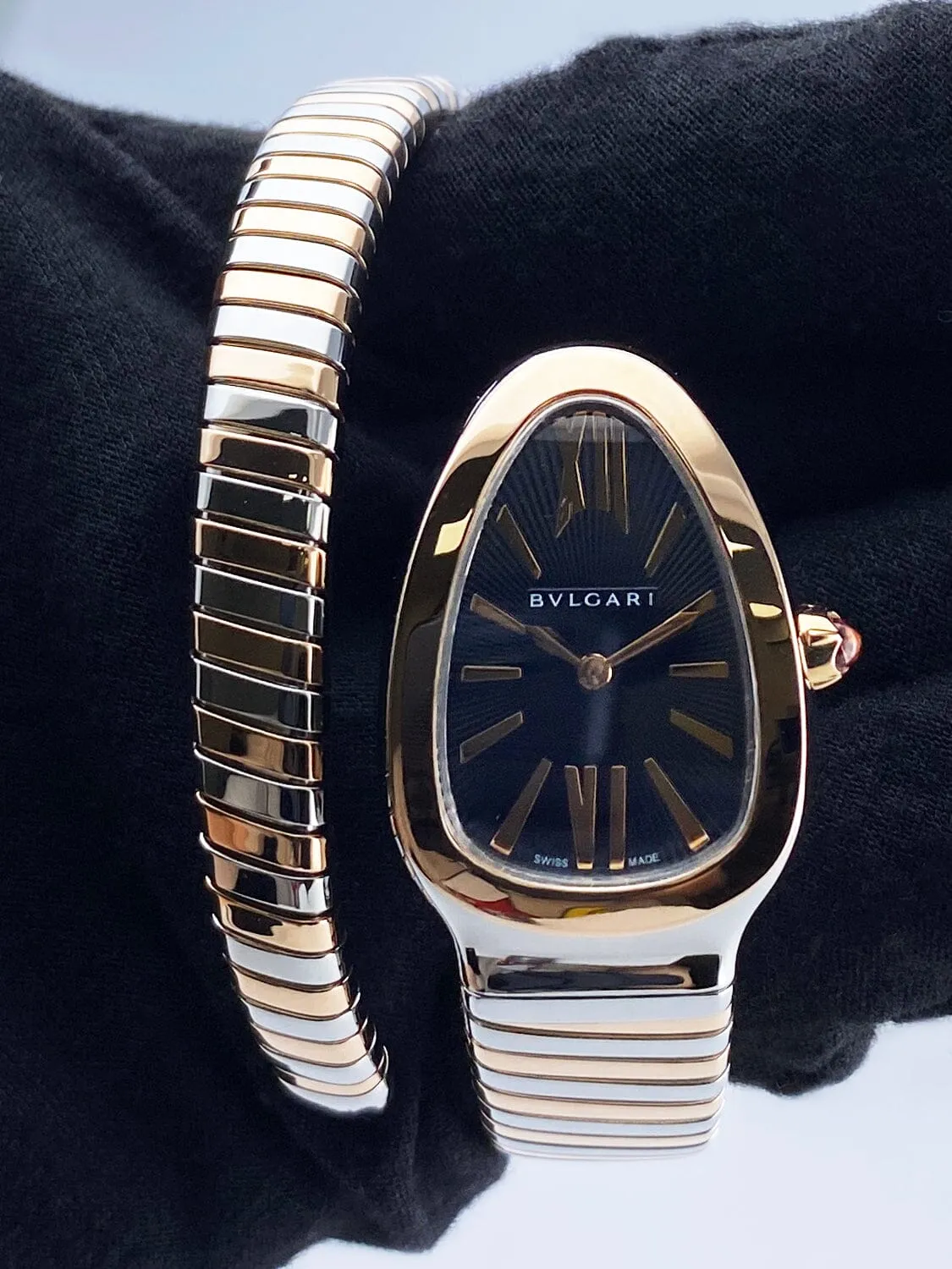 Bvlgari Serpenti Tubogas 102123 Black Dial Two Tone Ladies Watch Box Papers