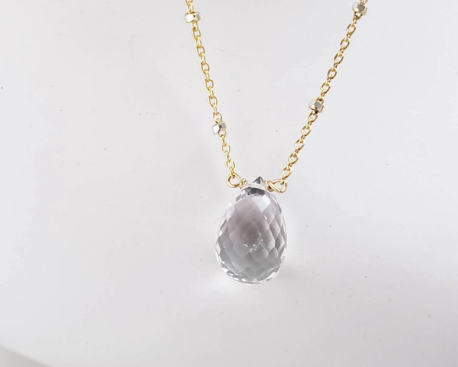 Elegant Teardrop Necklace