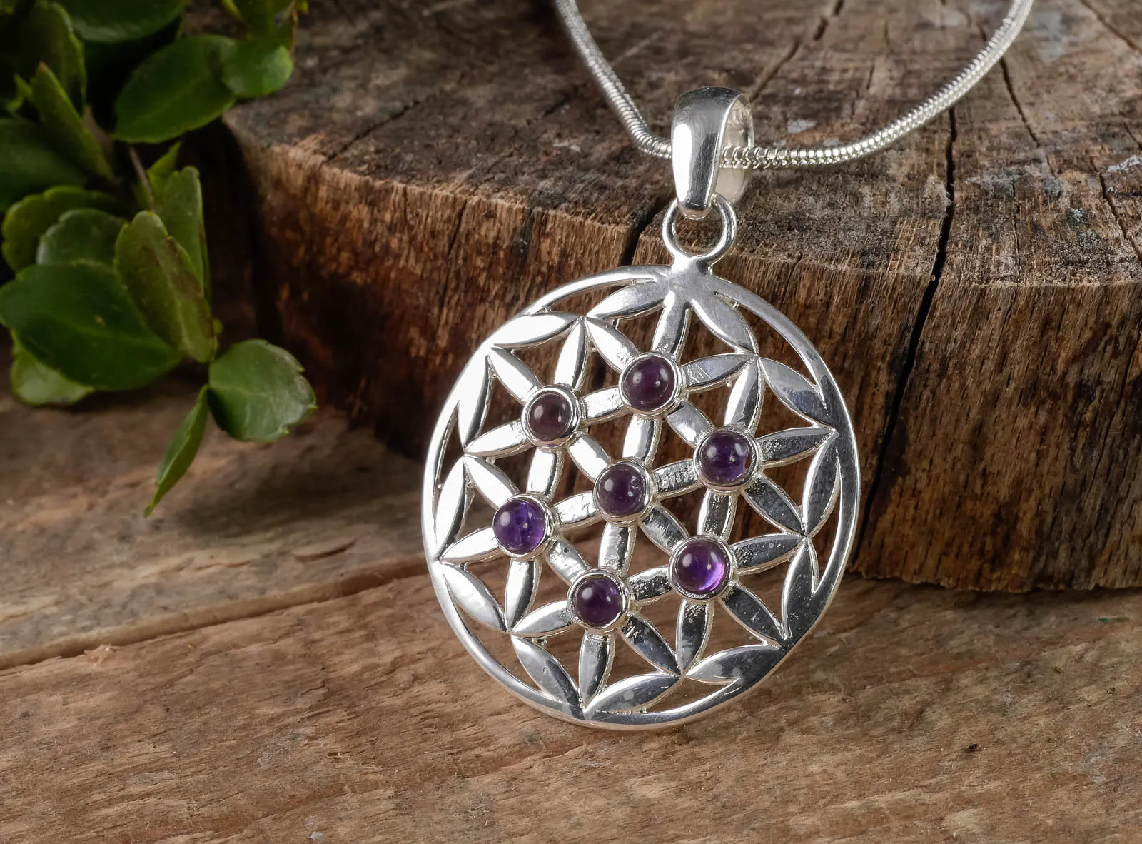 Flower of Life, AMETHYST Crystal Pendant -  Silver Pendant, Sacred Geometry, Healing Crystals and Stones, E1111