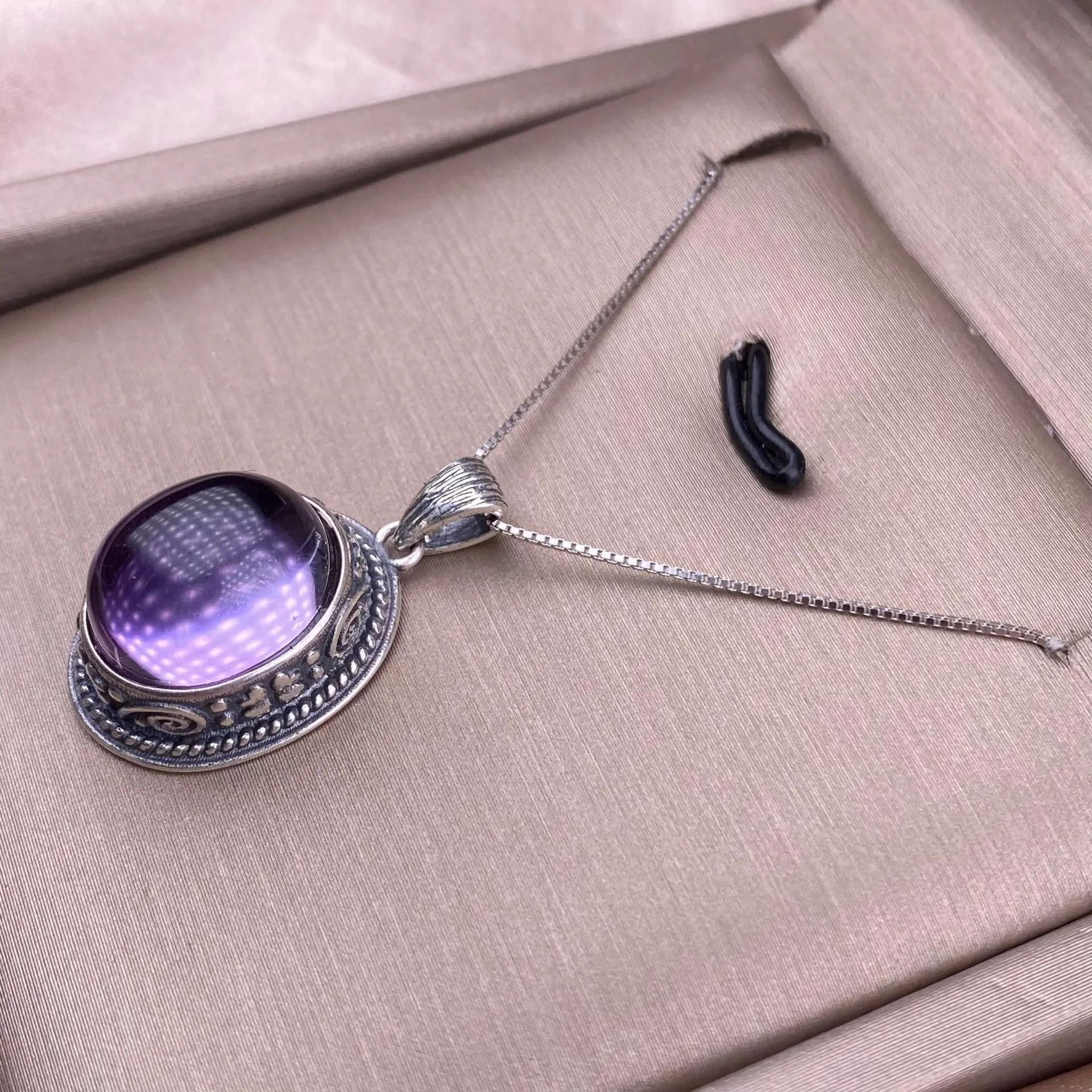 Inner Peace Day - Amethyst Necklace Silver