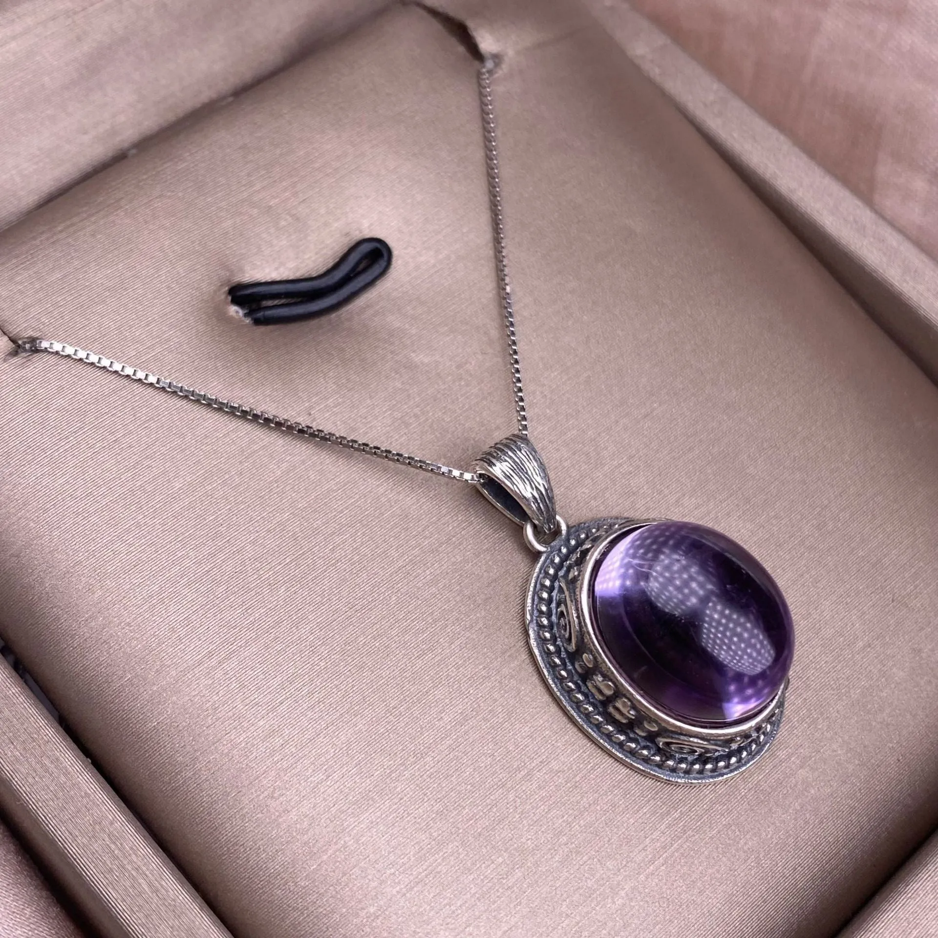 Inner Peace Day - Amethyst Necklace Silver