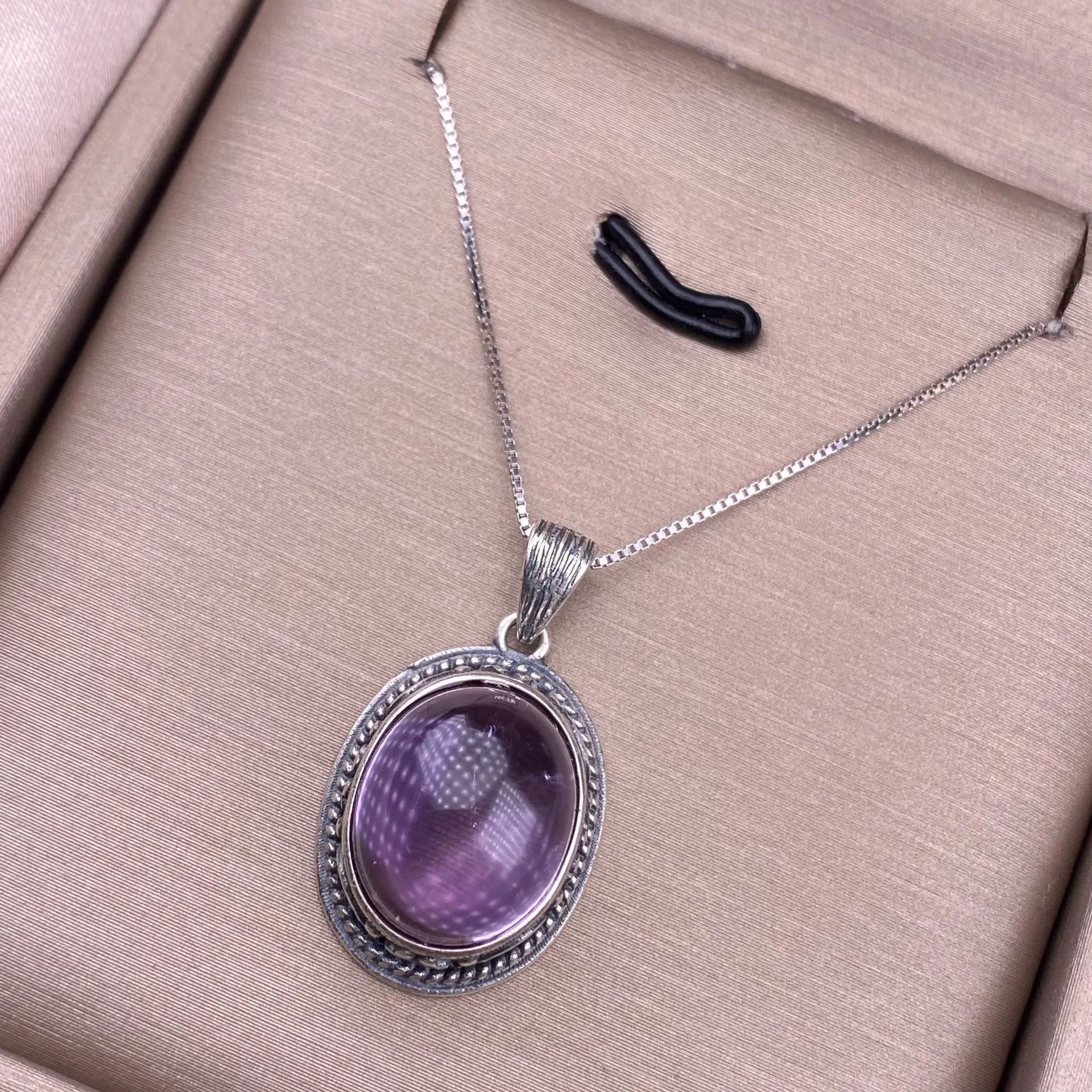 Inner Peace Day - Amethyst Necklace Silver