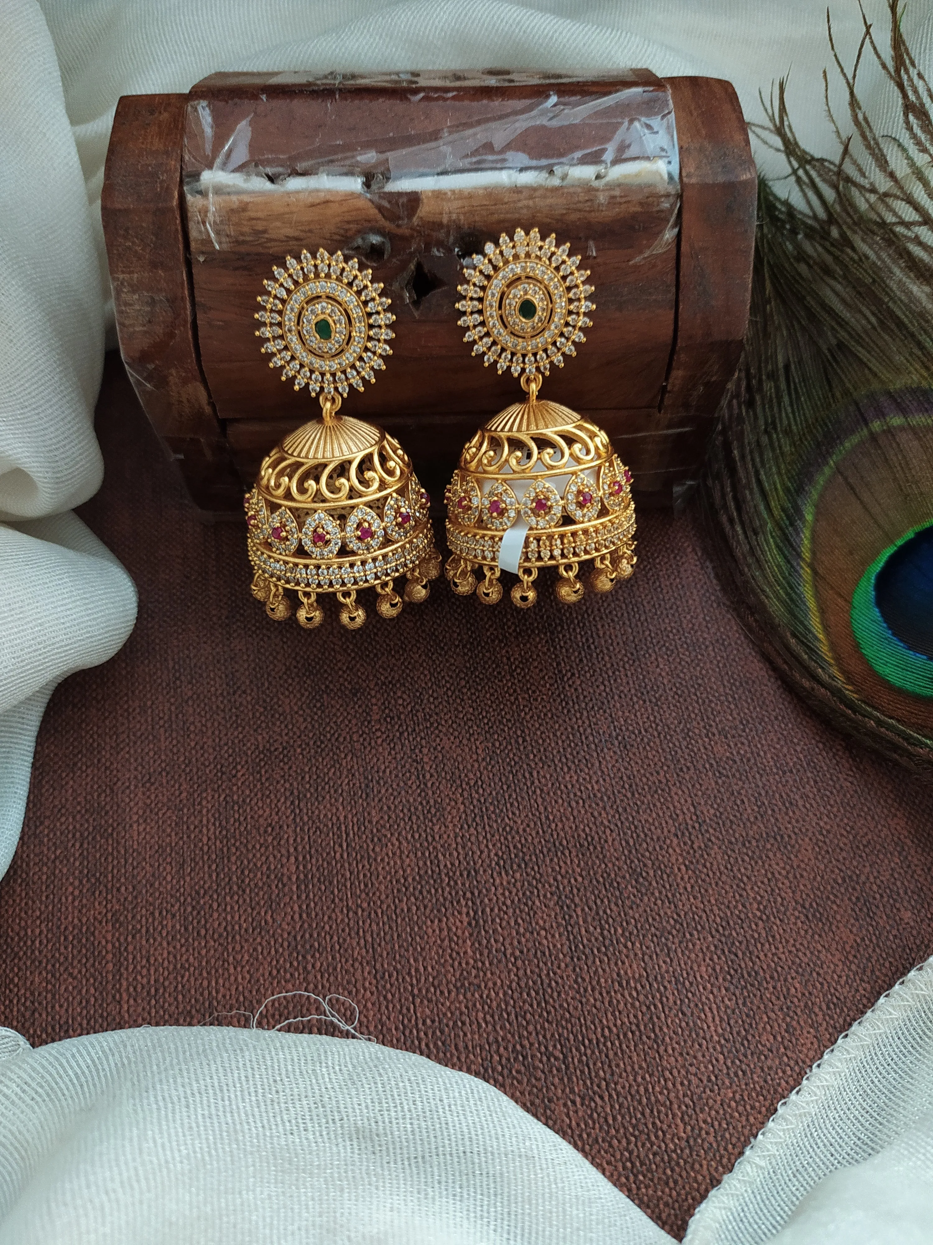 Intricately Crafted Regal Zircon-Studded Non-Idol Matt Jhumki