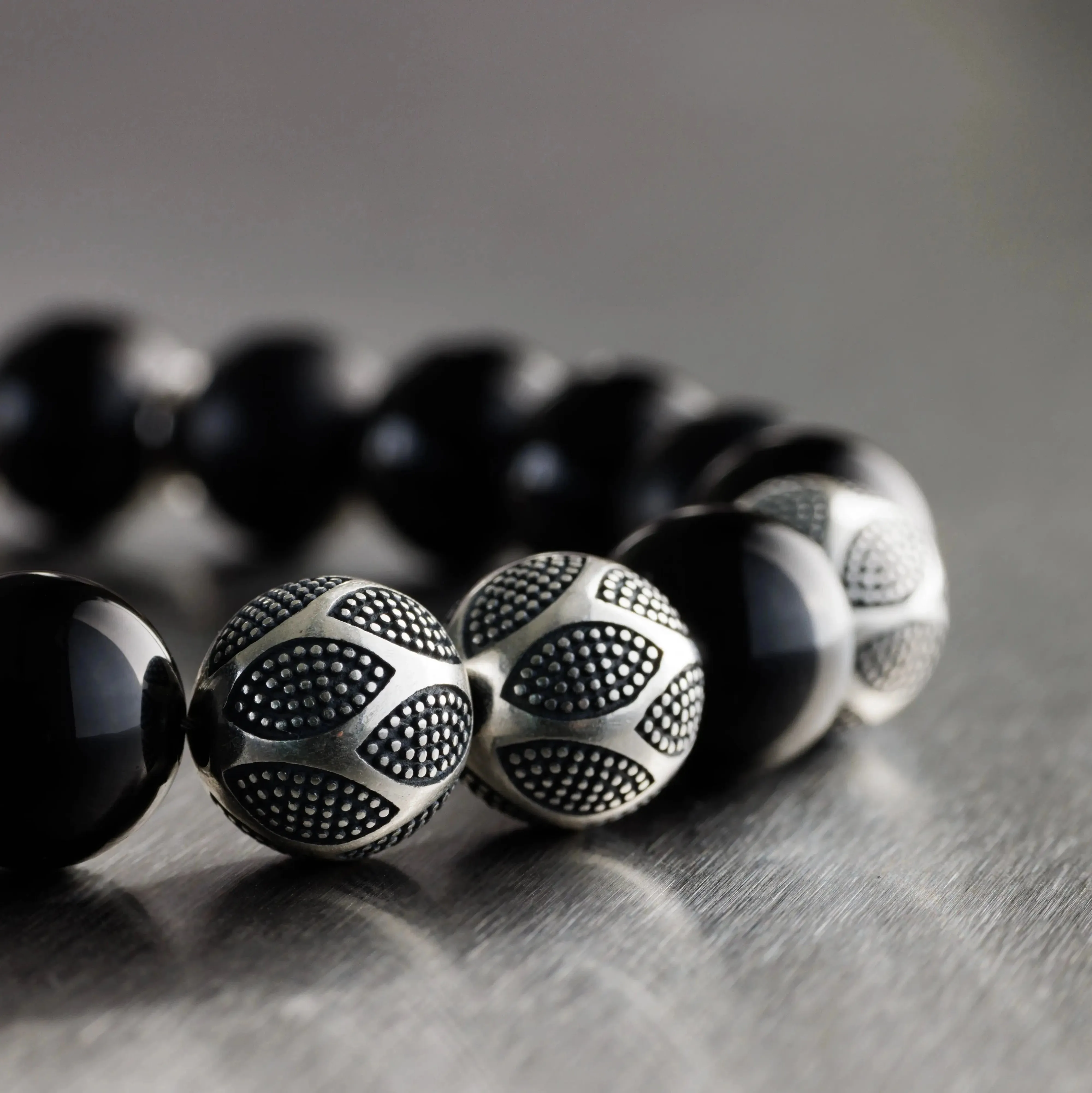 Mixed Black Nascor Bracelet I (10mm)