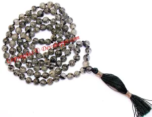 Rutile quartz mala to attract love and stabilize relationships