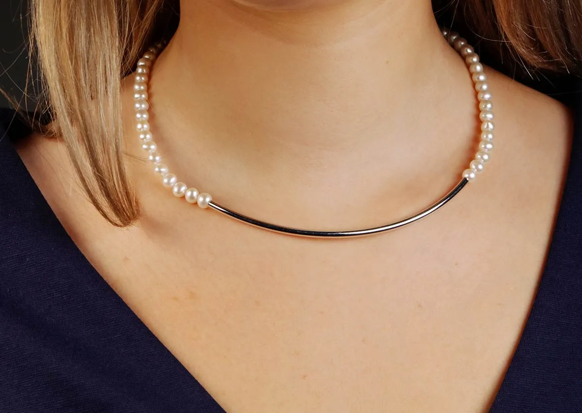 Silver Curve & Freshwater Pearl Necklace