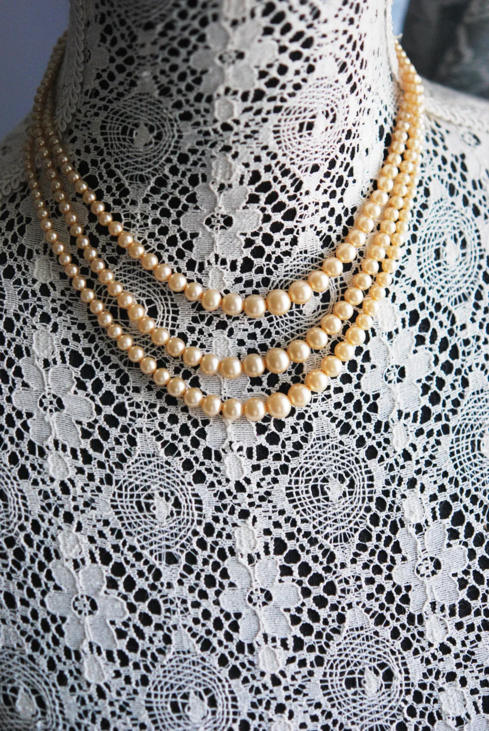 Vintage 1950s Amazing multi-strand lustrous pearl bead necklace bridal wedding evening high quality costume jewelry